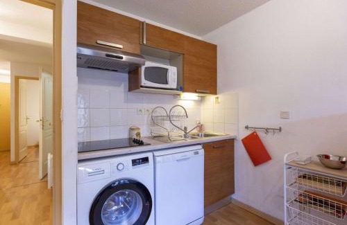 Luz-Saint-Sauveur Apartment | T2 cosy en centre-ville avec parking, proche commodités, 3 stations de ski, non fumeur - FR-1-402-118