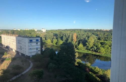 Tours Apartment | T2 lumineux vue sur Cher, 8mn Gare & centre