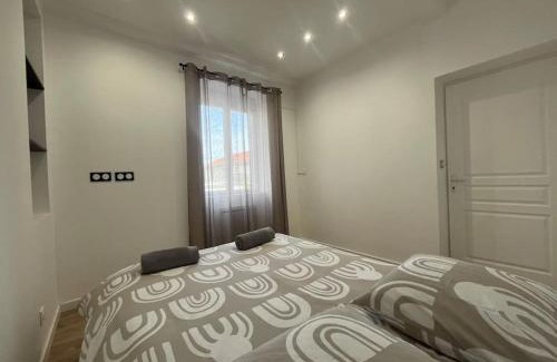 Pierre-Benite Apartment | T2 rénové à 15 min de Lyon