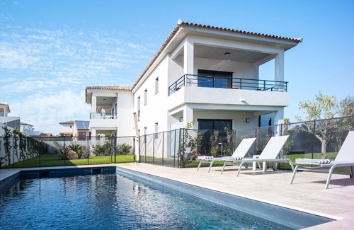 Monticello Apartment | T2 RESIDENCE PETRADORU IN ILE-ROUSSE CHARM COMFORT POOL