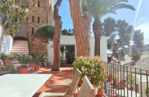 Tamariu Apartment | T2 · Sunny duplex with garden 50m from beach