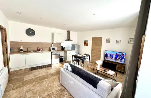 La Madeleine Apartment | T2 - Tendance avec place de parking devant la porte d'entrée