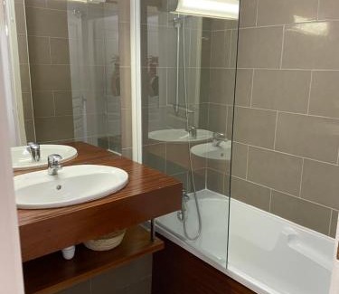 Font-Romeu-Odeillo-Via Apartment | T3 au pied du télécabine