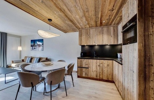 Vallandry Apartment | T3 bedroom apartment in the heart of the resort with pool and spa
