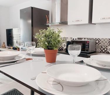 Mediterranee Apartment | T3 climatisé à la plage