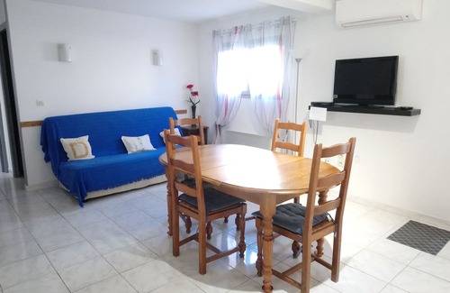 Poussan Apartment | t3 in villa in pousan near etang de thau and sete