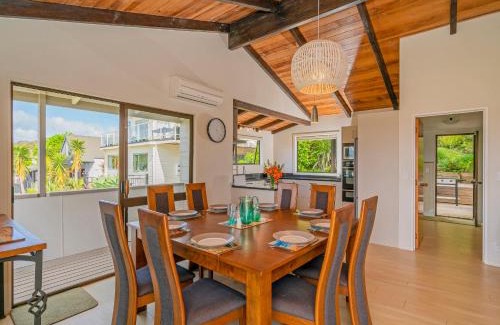 Tairua House | Tairua Harbour Views - Tairua Holiday Home
