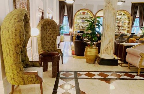 Cape Town City Centre Hotel | Taj Cape Town - Spacious 5 star luxury residence with kitchenette