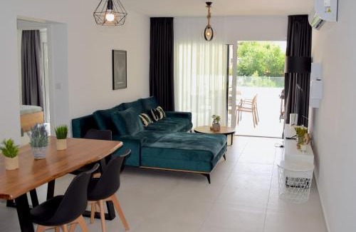 Tala Apartment | Tala Luxury apartments with pool by Raise