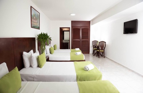 Granada Hotel | TAMA Hotel Granada Real Cali