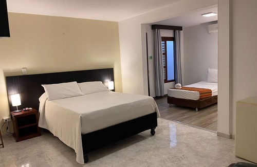 Granada Hotel | TAMA Hotel Granada Real Cali