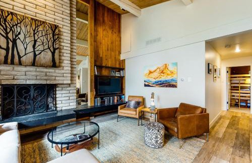 Warrior's Mark Apartment | Tamarisk Treehouse