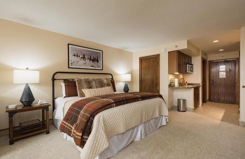 Purgatory Apartment | Tamarron Lodge Studio 213