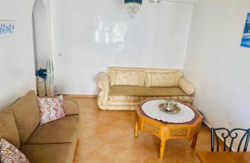 Briech Apartment | TANGER/ASILAH: APPART 50m2 FACE MER ET PISCINES, 5 PLACES, TOUT ÉQUIPÉ+WIFI+CLIM