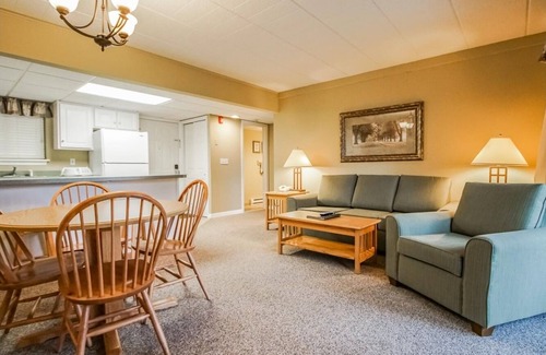 Tafton Condo | Tanglwood Resort - 1BR/1BA - Right Next to Beautiful Lake Wallenpaupack