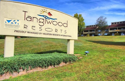 Tafton Condo | Tanglwood Resort - 1BR/1BA - Right Next to Beautiful Lake Wallenpaupack