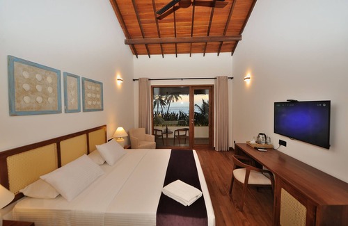 Akurala Hotel | Tantalize Beach