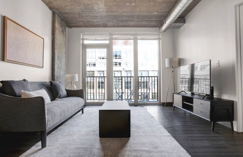 H Street Corridor Apartment | Tasteful H Street 1BR w/ Gym, W/D & Pool, across from WF, by Blueground