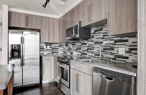 H Street Corridor Apartment | Tasteful H Street 1BR w/ Gym, W/D & Pool, across from WF, by Blueground