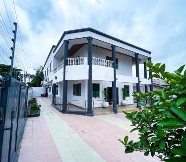 East Legon Apartment | Teak Gardens D4 - East Legon
