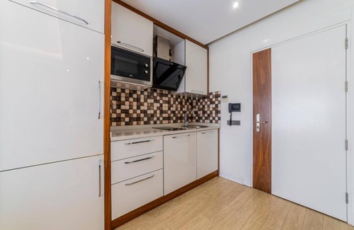 Eski Lara Apartment | Tema Lara Apart
