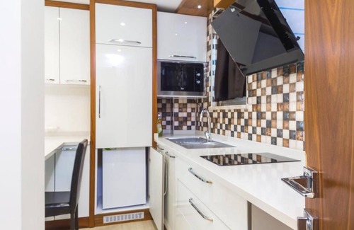 Eski Lara Apartment | Tema Lara Apart