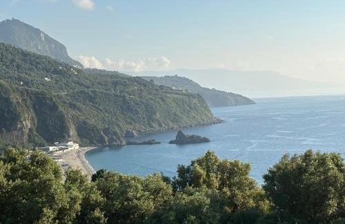 Taureana House | TENUTA TAURIANUM PanoramicHouse e PanoramicB&B