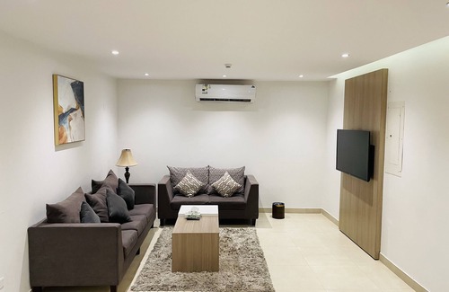 Al Aqrabiyah Apartment | Terrace View 2 - Serviced Apartment