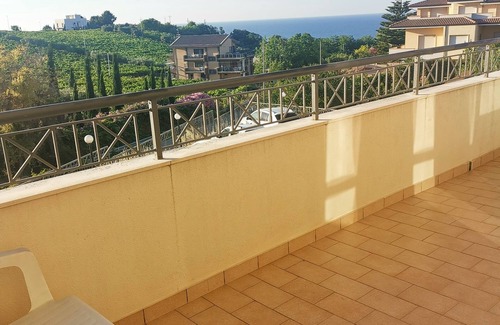 Ortona Apartment | Terraced apartment with splendid sea view