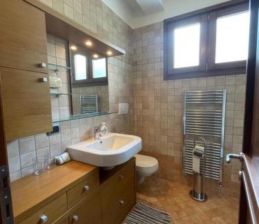 Dongo House | Terraced house with garden in Dongo - Larihome A13
