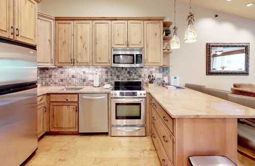 Snowmass Village Condo | Terracehouse - CoralTree Residence Collection