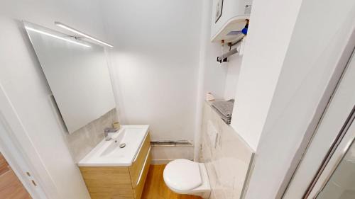 Bourgogne Apartment | Terracotta - 2 bedrooms - Sleeps 6