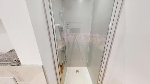 Bourgogne Apartment | Terracotta - 2 bedrooms - Sleeps 6