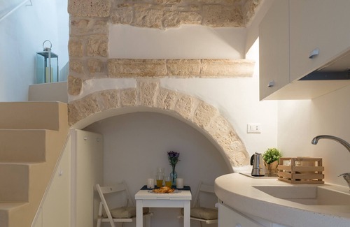 Ostuni Historic Centre Apartment | Terrazza Blu Cobalto by Wonderful Italy