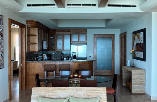 Puerto Penasco Resort | Tessoro at Las Conchas 902 - Elegant beach front condo