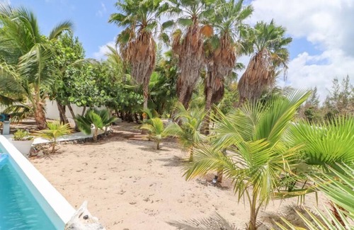 Plum Bay Villa | The "Vacation House", a stone's throw from Baie Longue beach