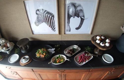 Thorny Bush Game Reserve Cabin | Thabamati Luxury Tented Camp