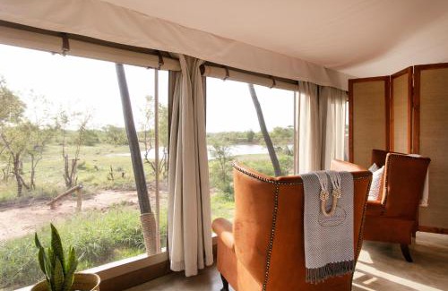 Thorny Bush Game Reserve Cabin | Thabamati Luxury Tented Camp