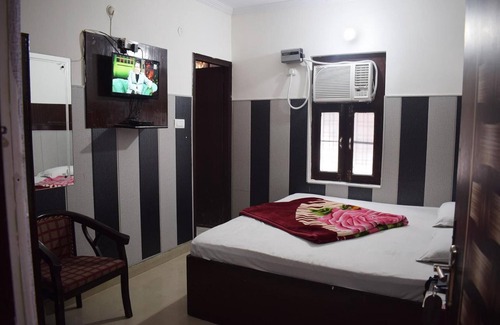 Haridwar Hotel | Thakur Ji