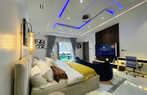 Lekki Phase 1 Hotel | The Addison Hotels and Apartments
