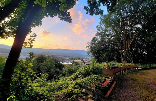 North Adams Apartment | The Allen House historic North Adams Home in the Berkshire Mountains