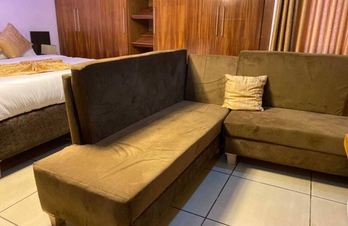 Ikeja House | The Autograph Executive Hotel