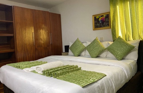 Ikeja House | The Autograph Executive Hotel