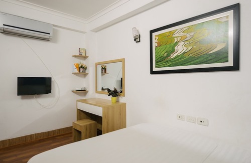 Truc Bach Hotel | The Autumn Homestay