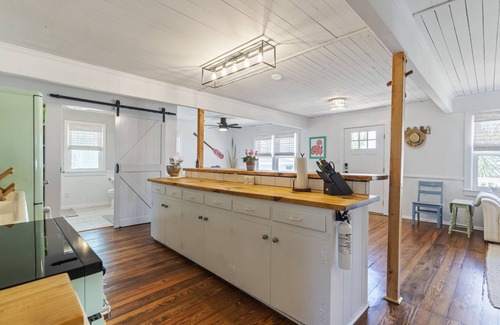 Surf City Cottage | The AWARD-WINNING Knotty Cottage, Beach House, Owner Operated