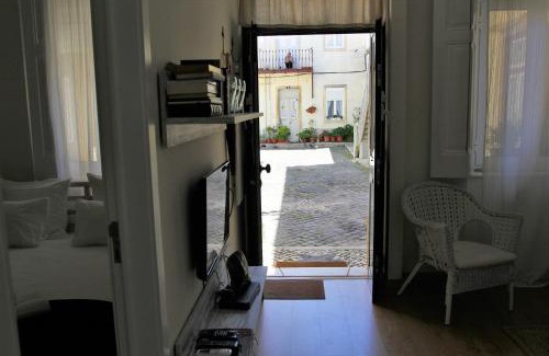 Alfama Apartment | The Back Street Nest