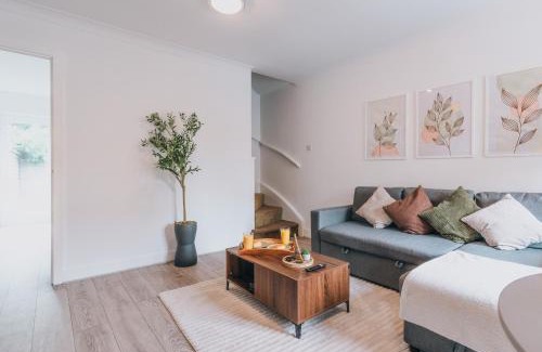 Grangetown House | The Bay Hideaway - Lovely 2bd house - up to 6 people
