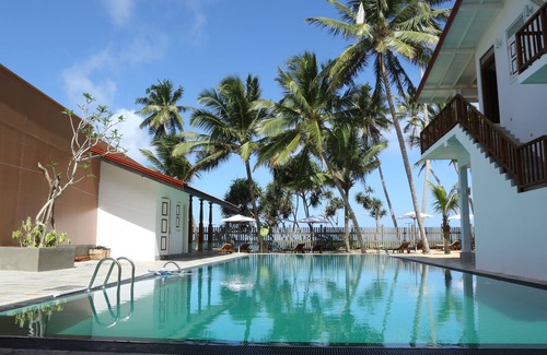 Hikkaduwa Hotel | The Beach Hotel Oasis Bridge