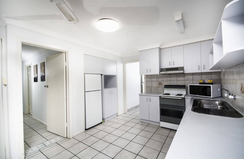 Torquay Hotel | The Beach Motel Hervey Bay