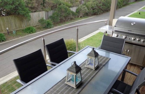 Smiths Beach House | The Beach Row